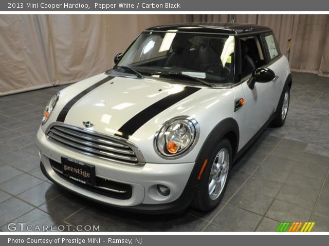 2013 Mini Cooper Hardtop in Pepper White