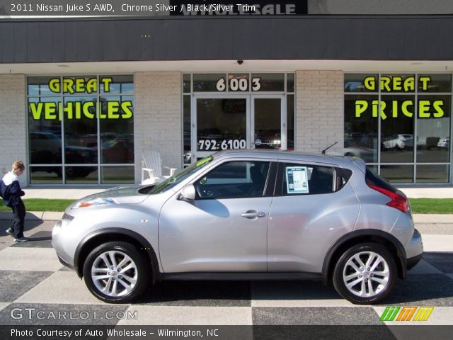 2011 Nissan Juke S AWD in Chrome Silver