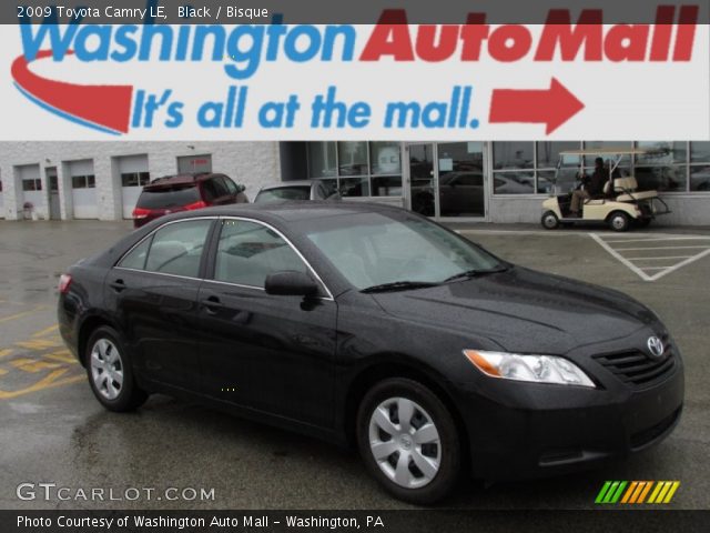 2009 Toyota Camry LE in Black