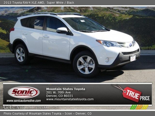 2013 Toyota RAV4 XLE AWD in Super White