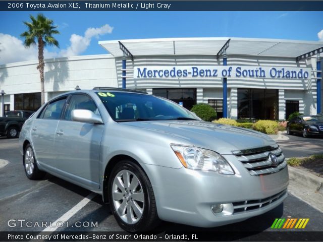 2006 Toyota Avalon XLS in Titanium Metallic