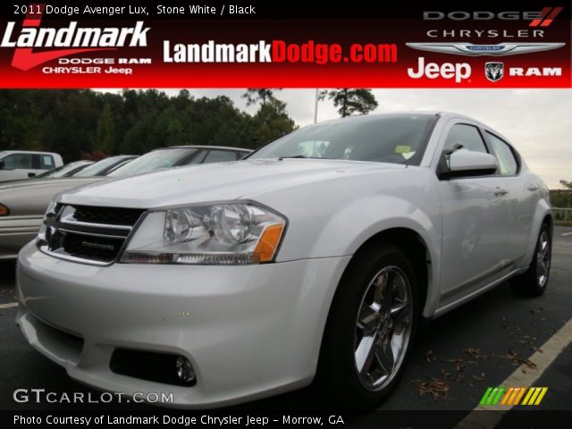 2011 Dodge Avenger Lux in Stone White