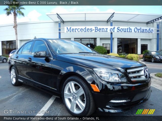 2011 Mercedes-Benz C 300 Luxury in Black