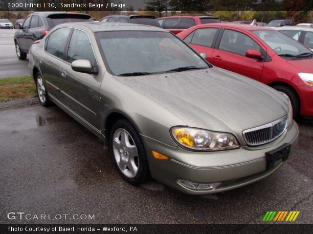 2000 Infiniti I 30 in Sandrock Beige