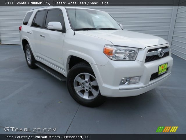 2011 Toyota 4Runner SR5 in Blizzard White Pearl