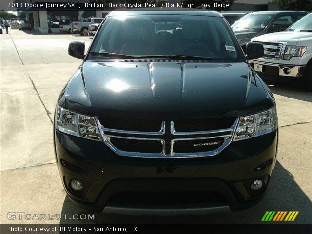 2013 Dodge Journey SXT in Brilliant Black Crystal Pearl