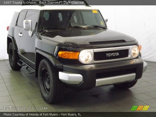 2007 Toyota FJ Cruiser  in Black Diamond