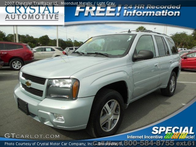 2007 Chevrolet TrailBlazer LS in Moondust Metallic