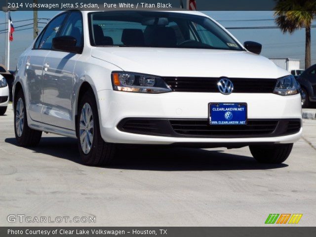 2014 Volkswagen Jetta S Sedan in Pure White