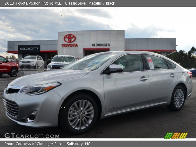 2013 Toyota Avalon Hybrid XLE in Classic Silver Metallic