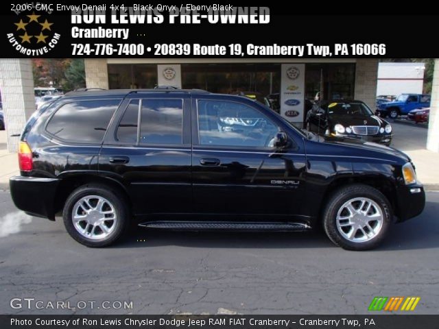 2006 GMC Envoy Denali 4x4 in Black Onyx