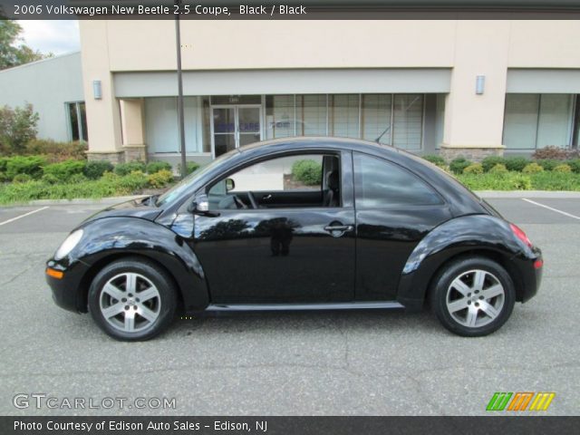 2006 Volkswagen New Beetle 2.5 Coupe in Black