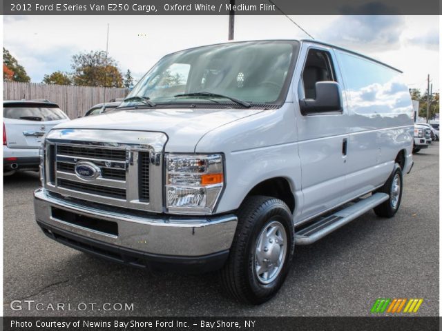 2012 Ford E Series Van E250 Cargo in Oxford White