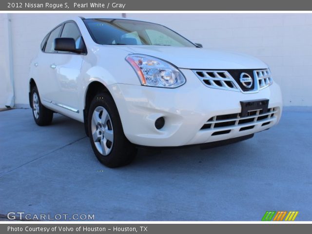 2012 Nissan Rogue S in Pearl White