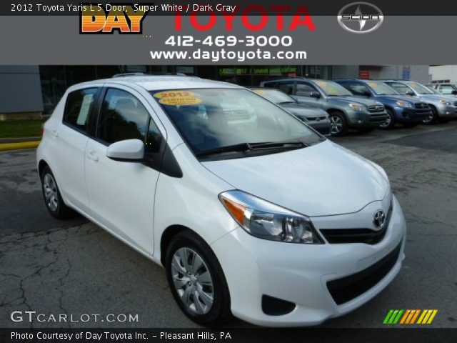 2012 Toyota Yaris L 5 Door in Super White