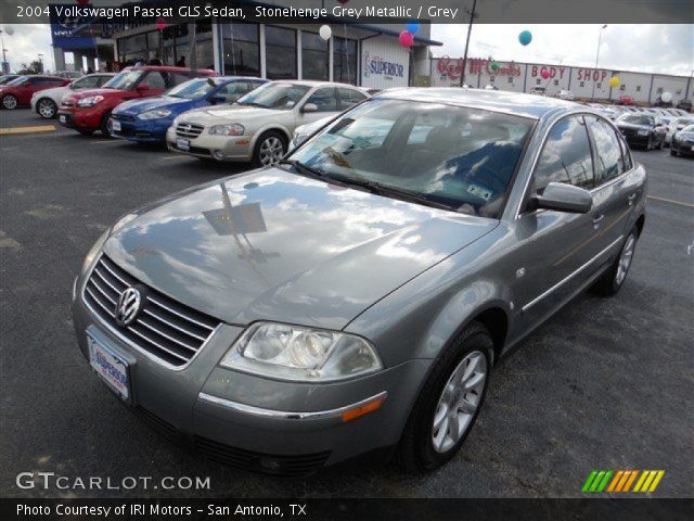 2004 Volkswagen Passat GLS Sedan in Stonehenge Grey Metallic