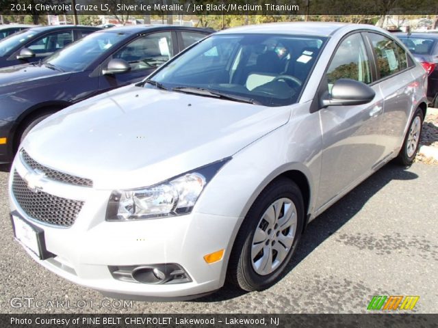 2014 Chevrolet Cruze LS in Silver Ice Metallic