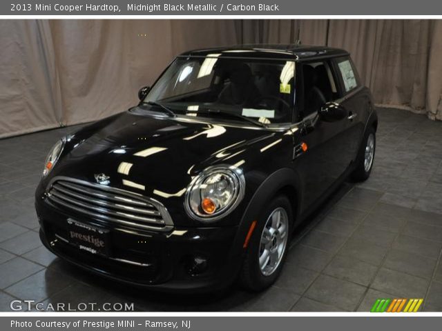2013 Mini Cooper Hardtop in Midnight Black Metallic