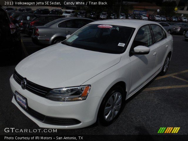 2013 Volkswagen Jetta SE Sedan in Candy White