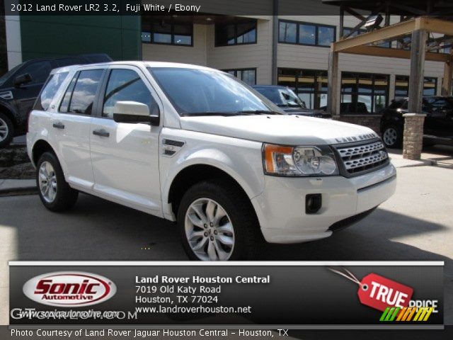 2012 Land Rover LR2 3.2 in Fuji White