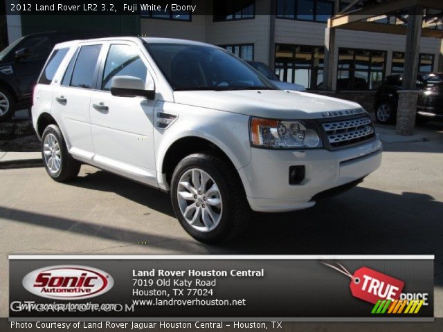 2012 Land Rover LR2 3.2 in Fuji White