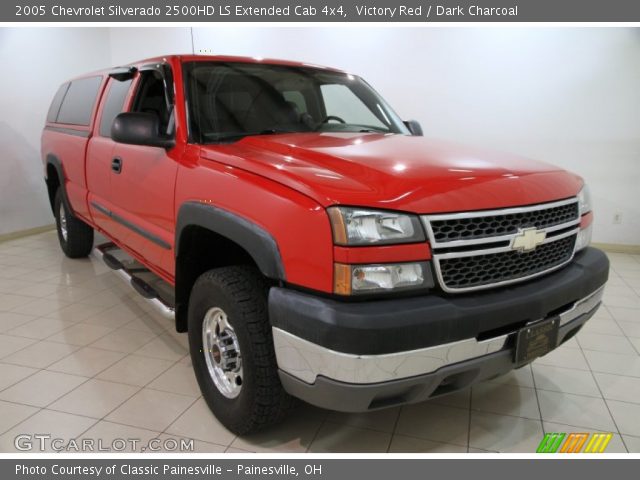 2005 Chevrolet Silverado 2500HD LS Extended Cab 4x4 in Victory Red