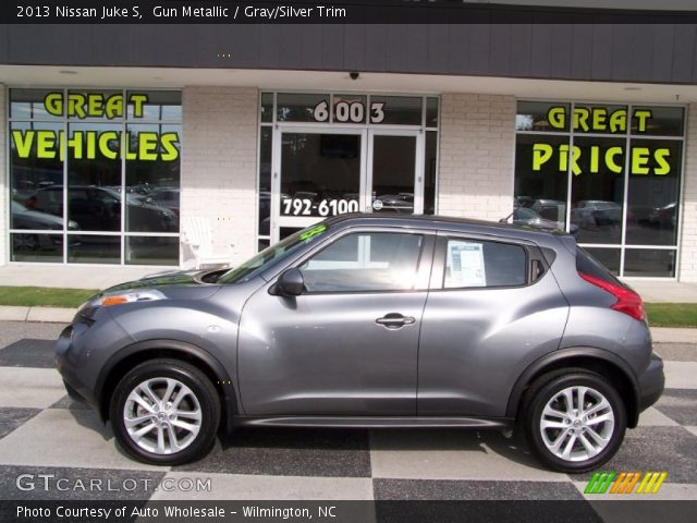 2013 Nissan Juke S in Gun Metallic