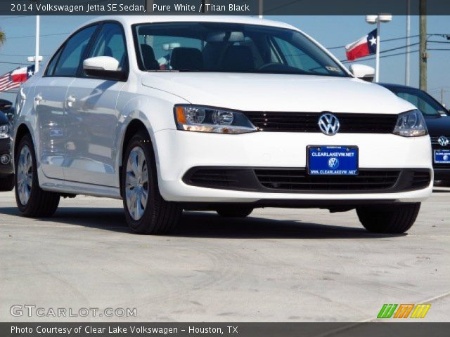2014 Volkswagen Jetta SE Sedan in Pure White
