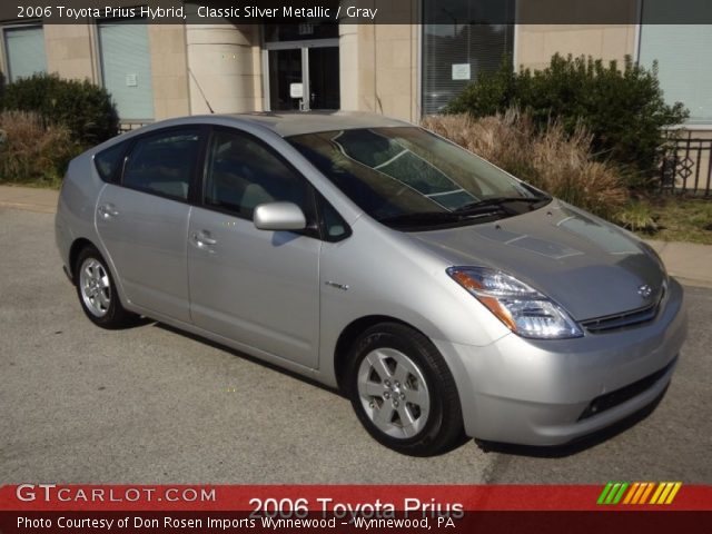 2006 Toyota Prius Hybrid in Classic Silver Metallic