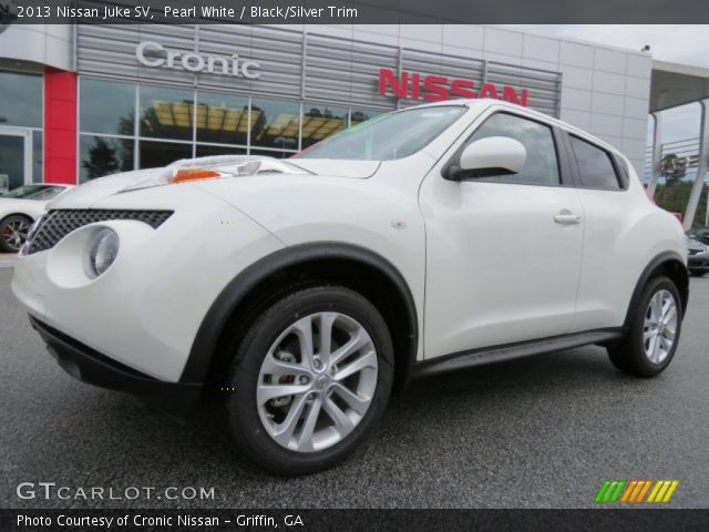 2013 Nissan Juke SV in Pearl White