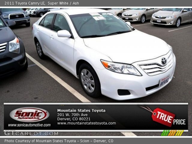 2011 Toyota Camry LE in Super White