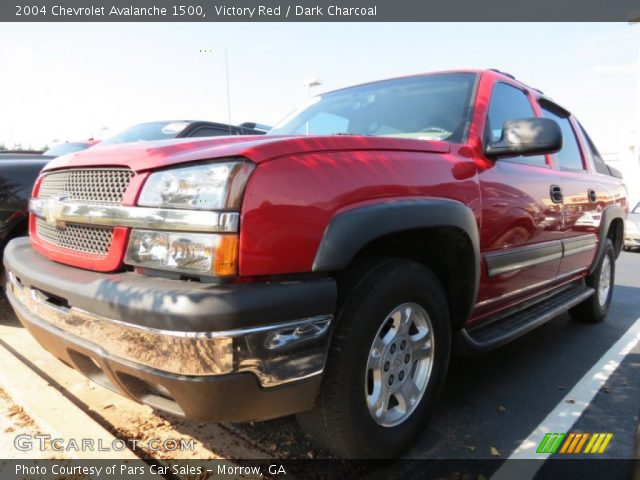 2004 Chevrolet Avalanche 1500 in Victory Red