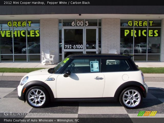 2012 Mini Cooper Hardtop in Pepper White