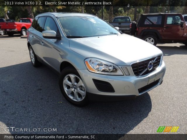 2013 Volvo XC60 3.2 in Electric Silver Metallic