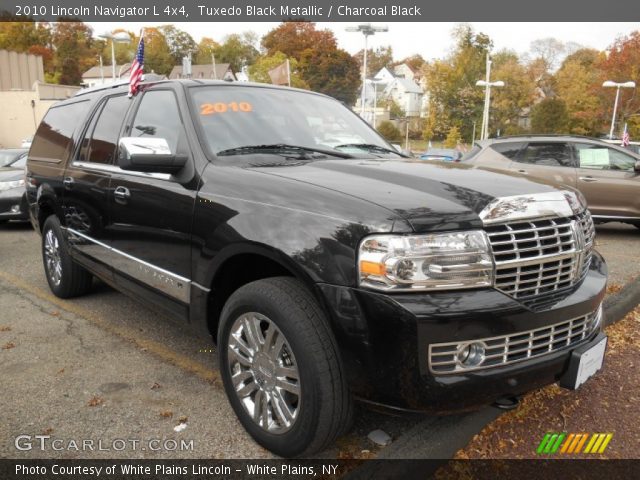 2010 Lincoln Navigator L 4x4 in Tuxedo Black Metallic