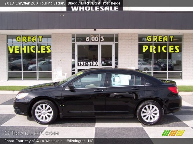 2013 Chrysler 200 Touring Sedan in Black