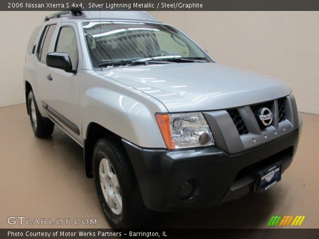 2006 Nissan Xterra S 4x4 in Silver Lightning Metallic