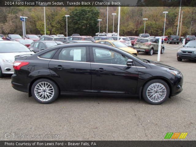 2014 Ford Focus Titanium Sedan in Tuxedo Black
