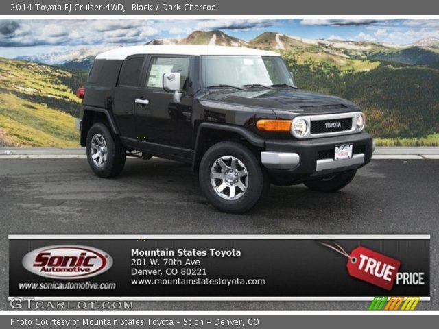 2014 Toyota FJ Cruiser 4WD in Black