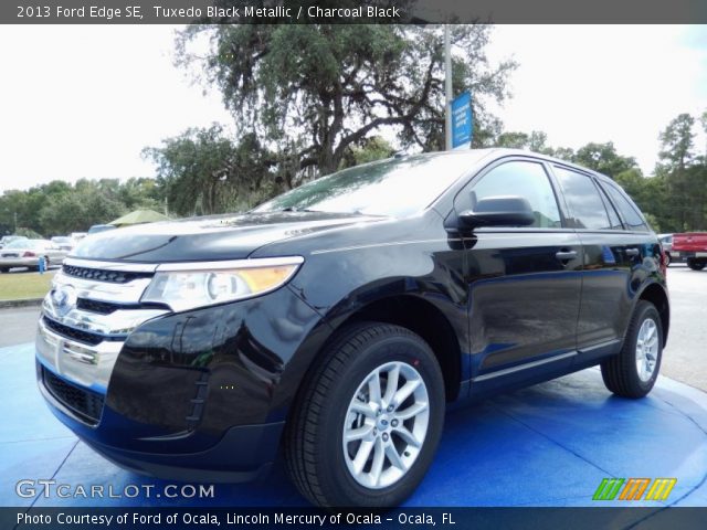 2013 Ford Edge SE in Tuxedo Black Metallic