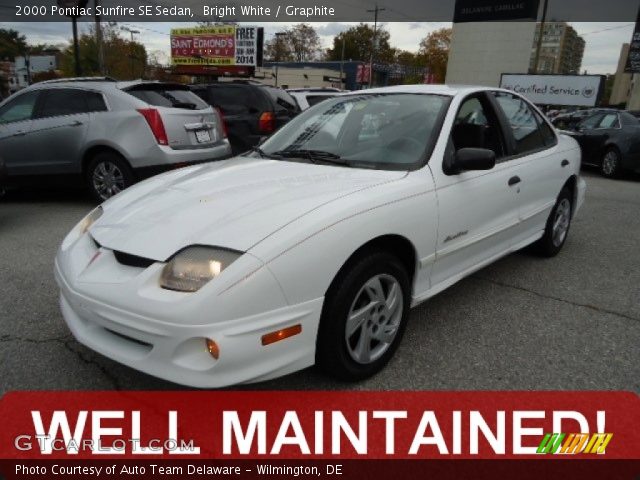 2000 Pontiac Sunfire SE Sedan in Bright White