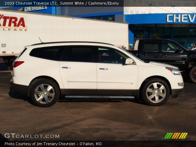 2009 Chevrolet Traverse LTZ in Summit White