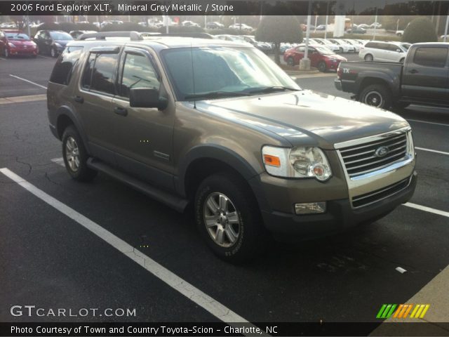 2006 Ford Explorer XLT in Mineral Grey Metallic