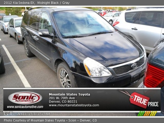 2012 Kia Sedona EX in Midnight Black