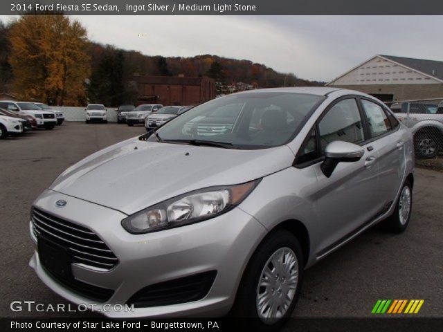 2014 Ford Fiesta SE Sedan in Ingot Silver