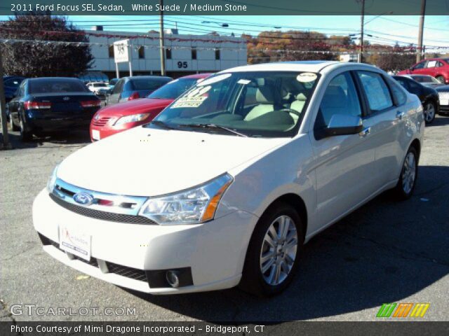 2011 Ford Focus SEL Sedan in White Suede