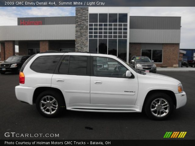 2009 GMC Envoy Denali 4x4 in Summit White