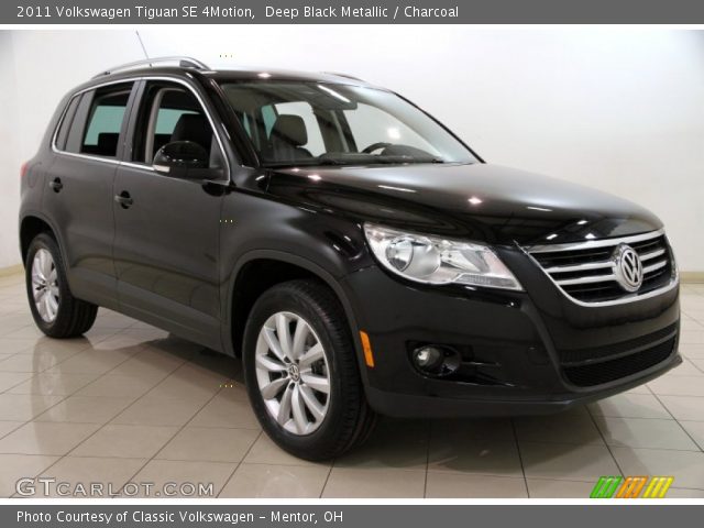 2011 Volkswagen Tiguan SE 4Motion in Deep Black Metallic