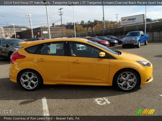 2014 Ford Focus ST Hatchback in Tangerine Scream