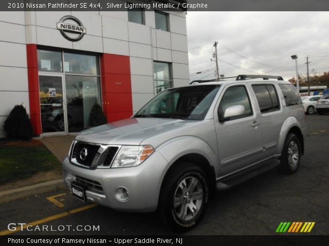 2010 Nissan Pathfinder SE 4x4 in Silver Lightning Metallic